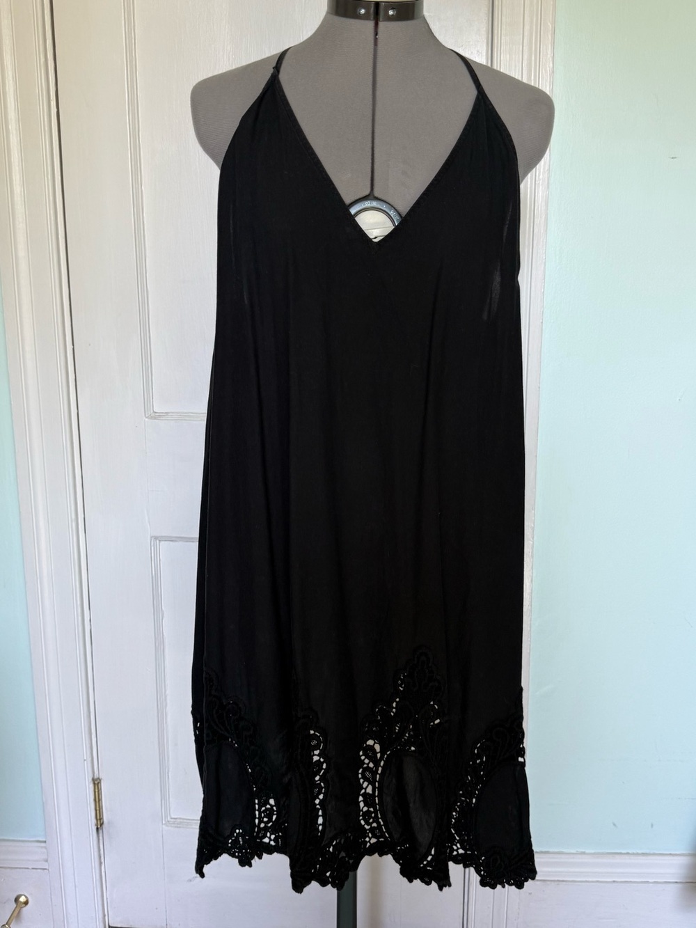 Black V-Neck Halter Dress with Scalloped Lace Hem
